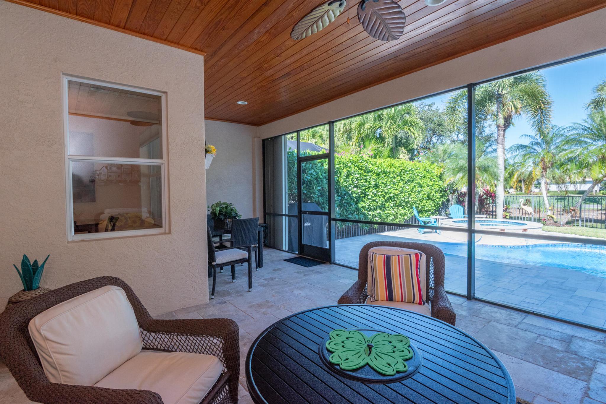 Ibis - La Strada - Residential