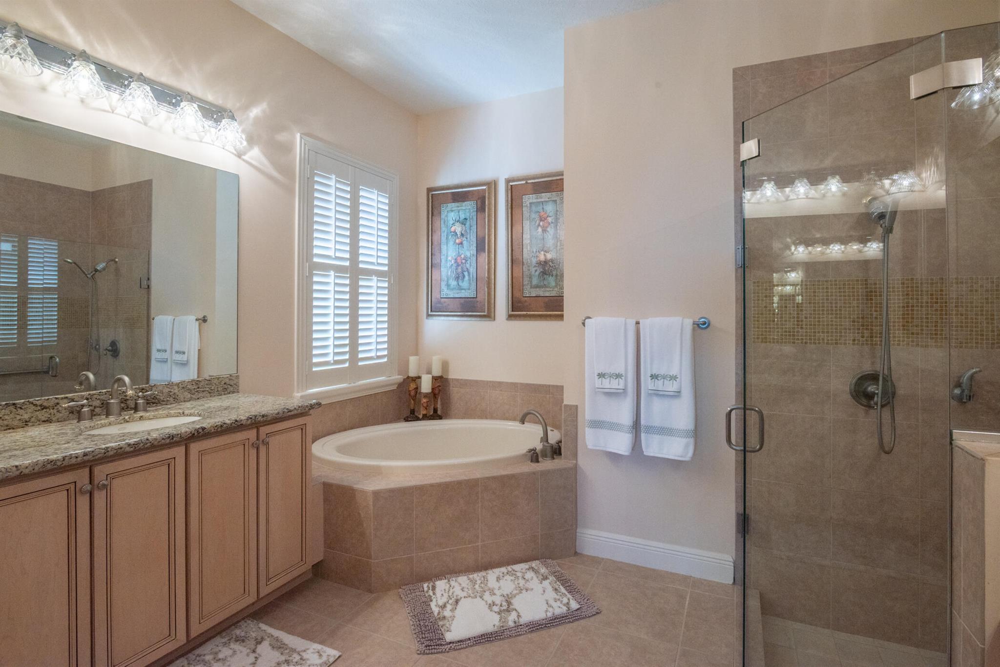 Ibis - La Strada - Residential