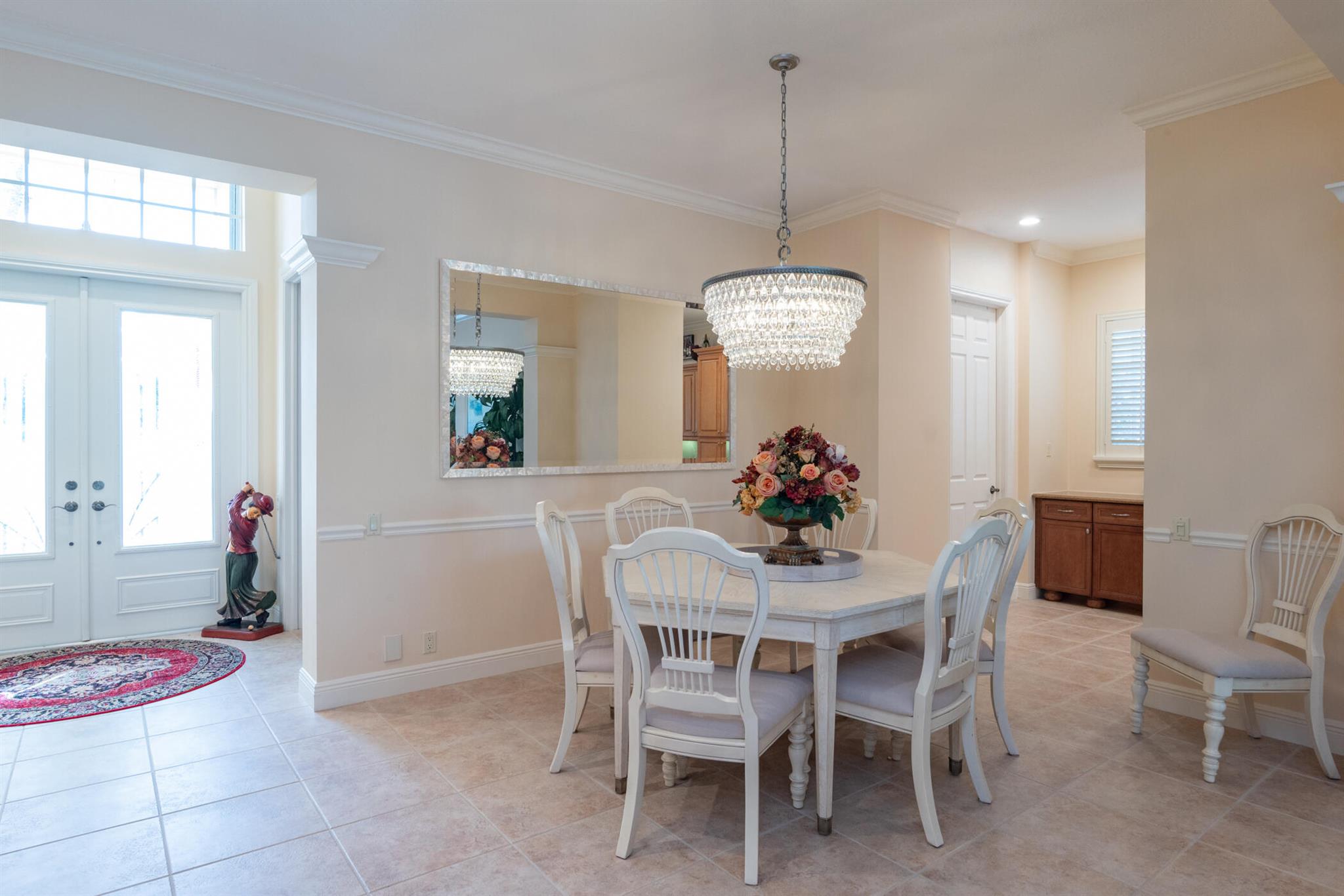 Ibis - La Strada - Residential