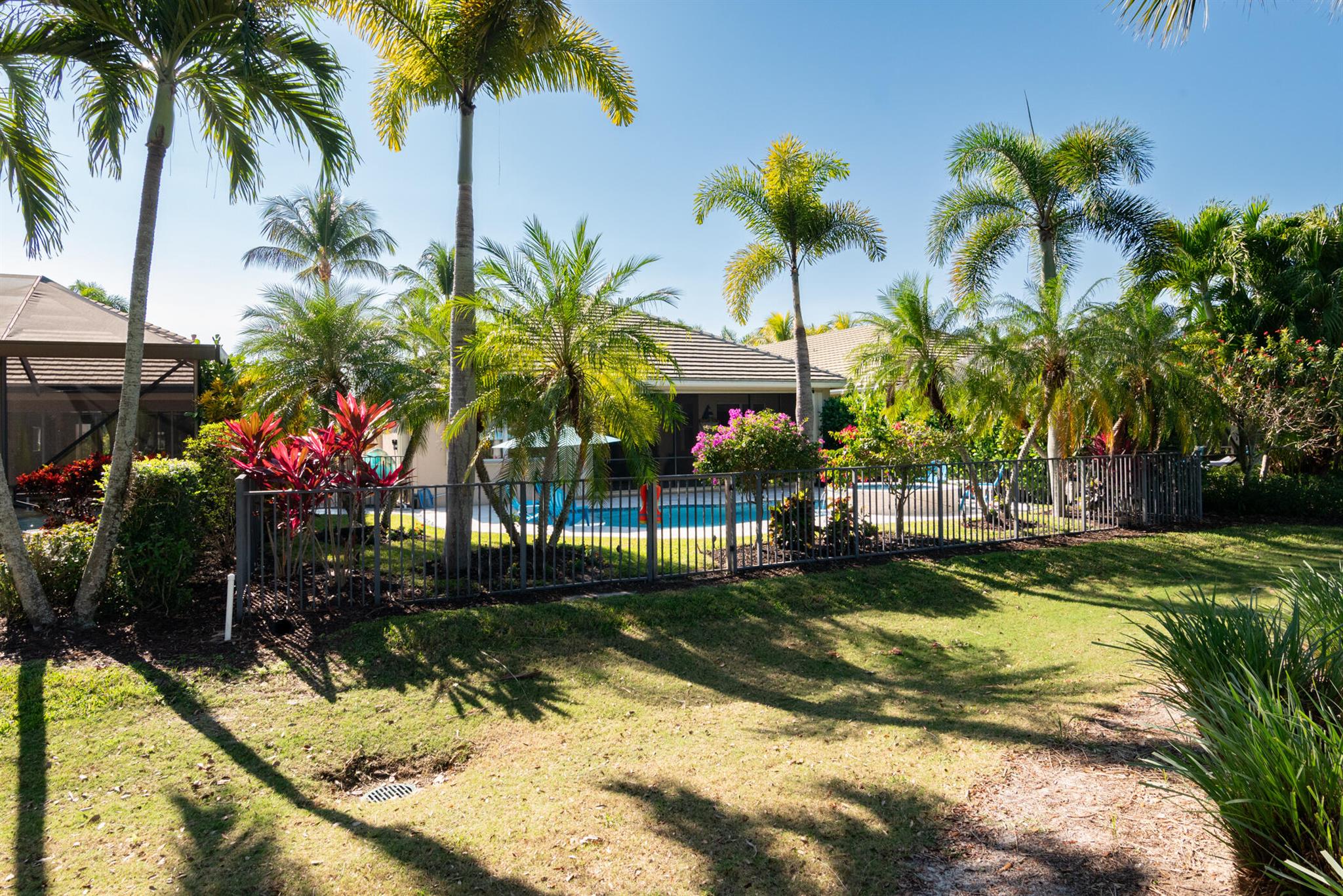 Ibis - La Strada - Residential