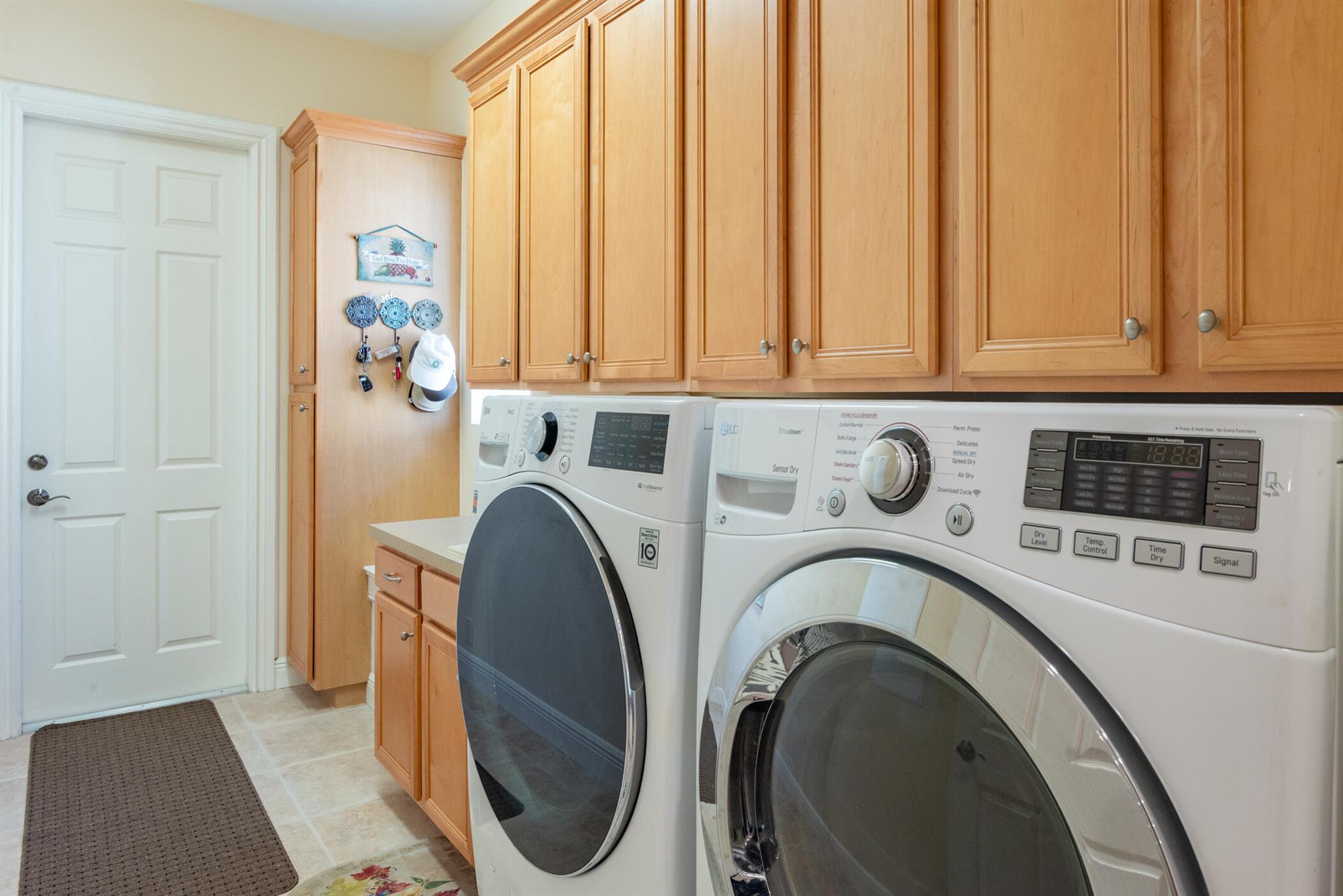 Ibis - La Strada - Residential