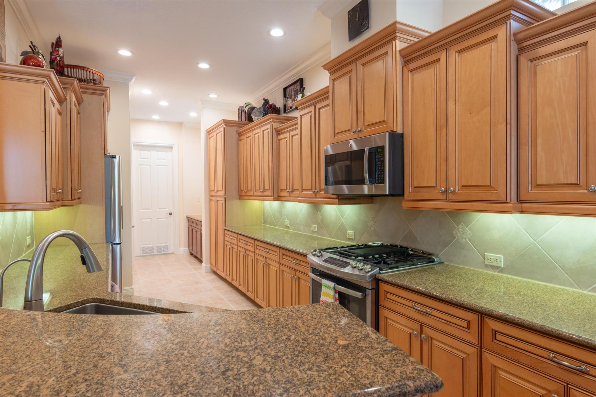 Ibis - La Strada - Residential