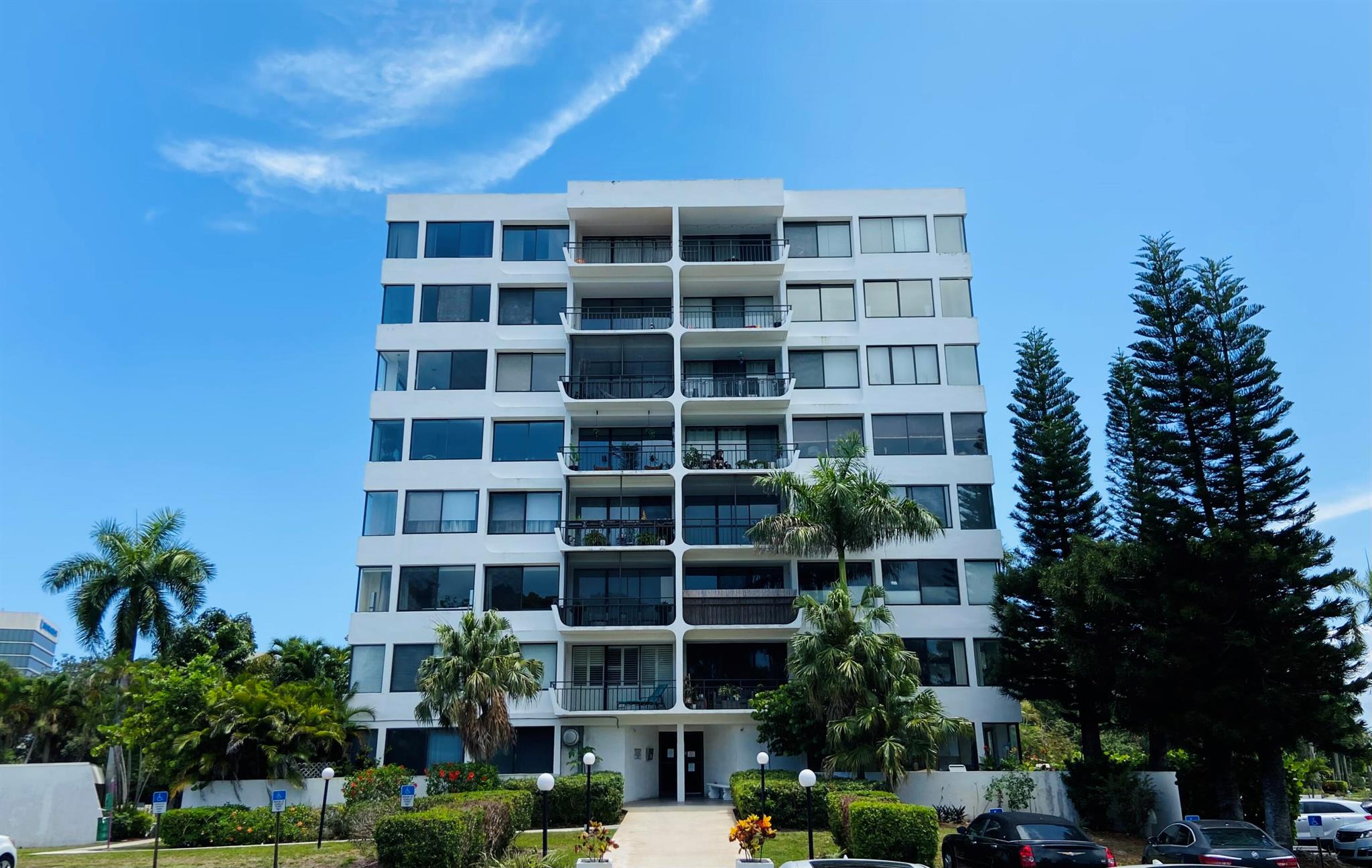 1500 Presidential Way 306