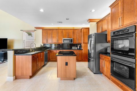 Tiny photo for 9915 Via Bernini, Lake Worth, FL 33467 (MLS # R11136550)