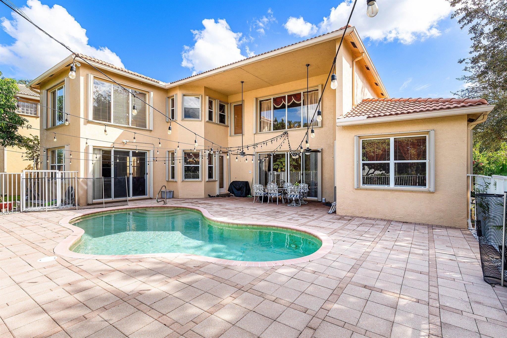 VILLAGES OF WINDSOR 1 - Residential