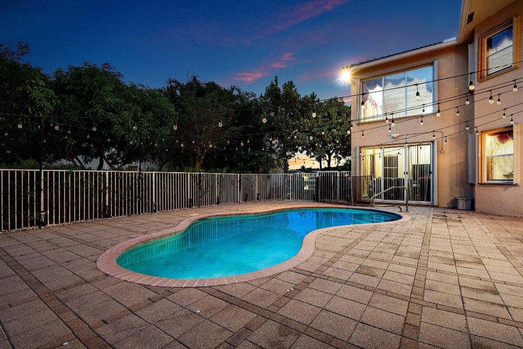 Photo of 9915 Via Bernini, Lake Worth, FL 33467 (MLS # R11136550)