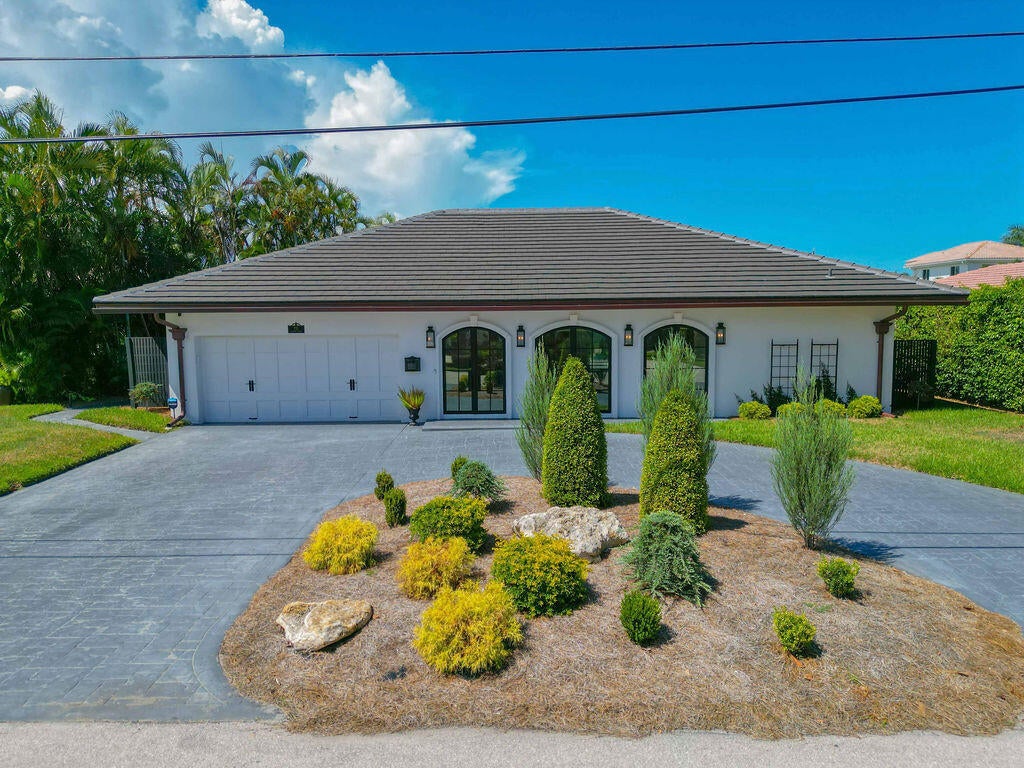 Photo 1 of 39 — 713 Forsyth Street, Boca Raton, FL 33487