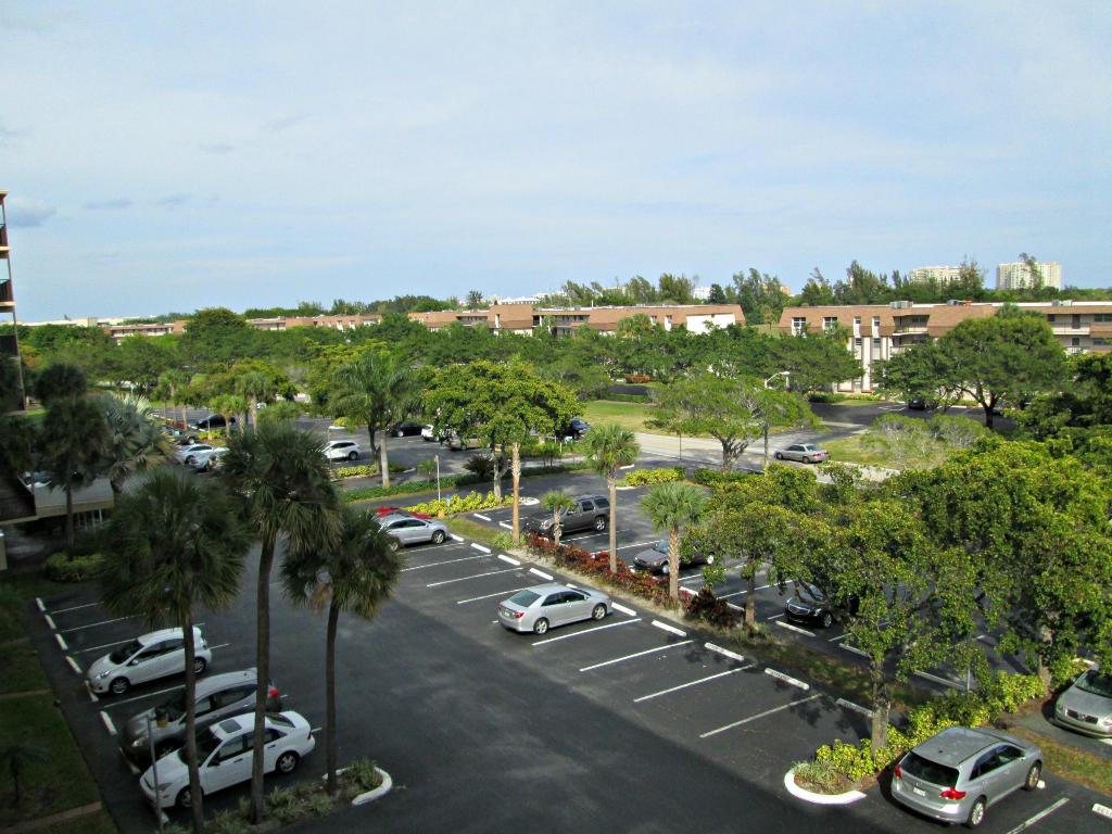 BOCA TEECA CONDO 4 - Residential Lease