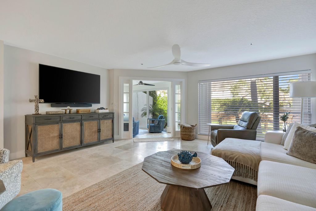 Photo of 1000 N Us Highway 1 #658, Jupiter, FL 33477 (MLS # R11164648)