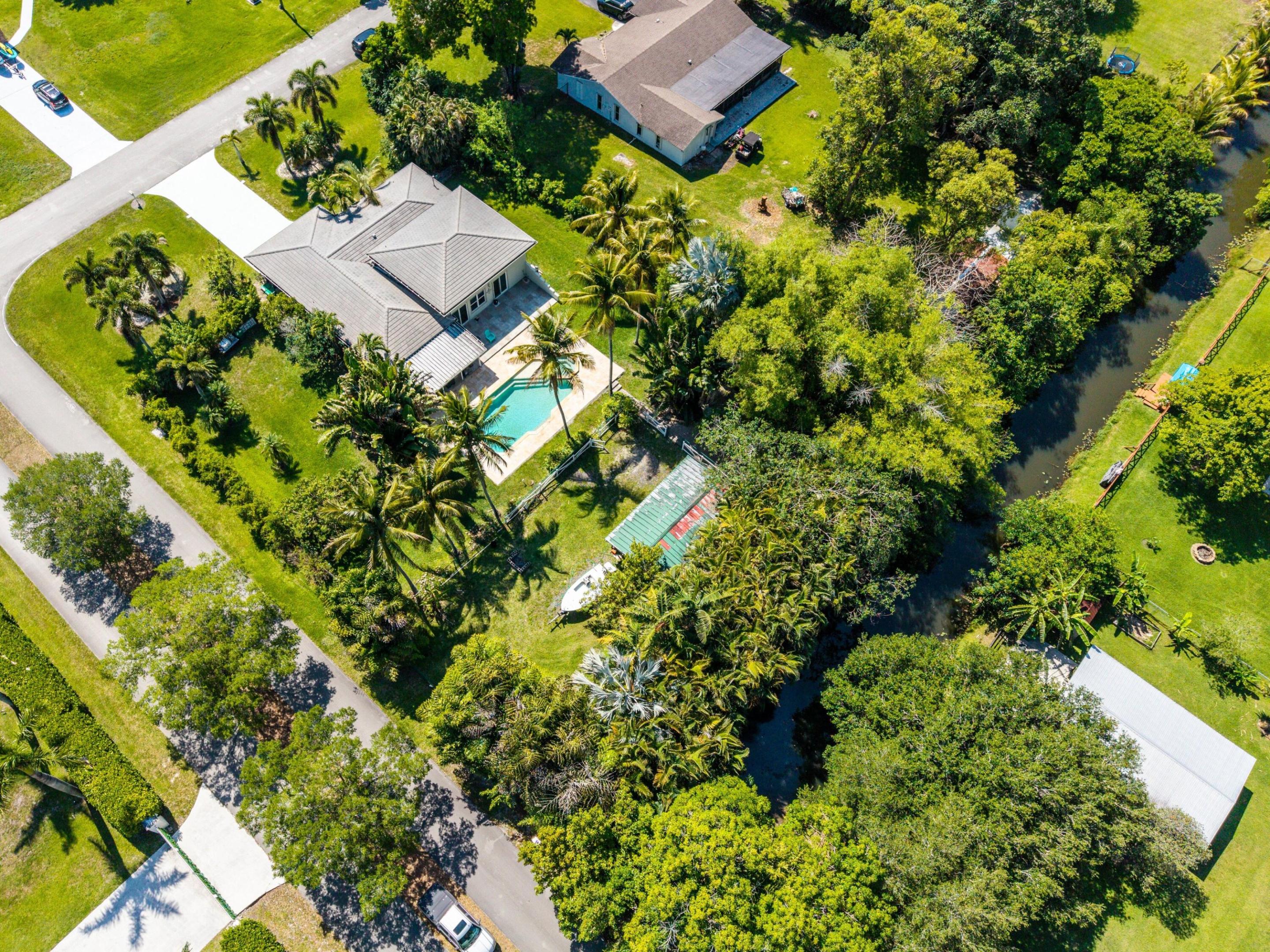 D & M ACRES - Residential
