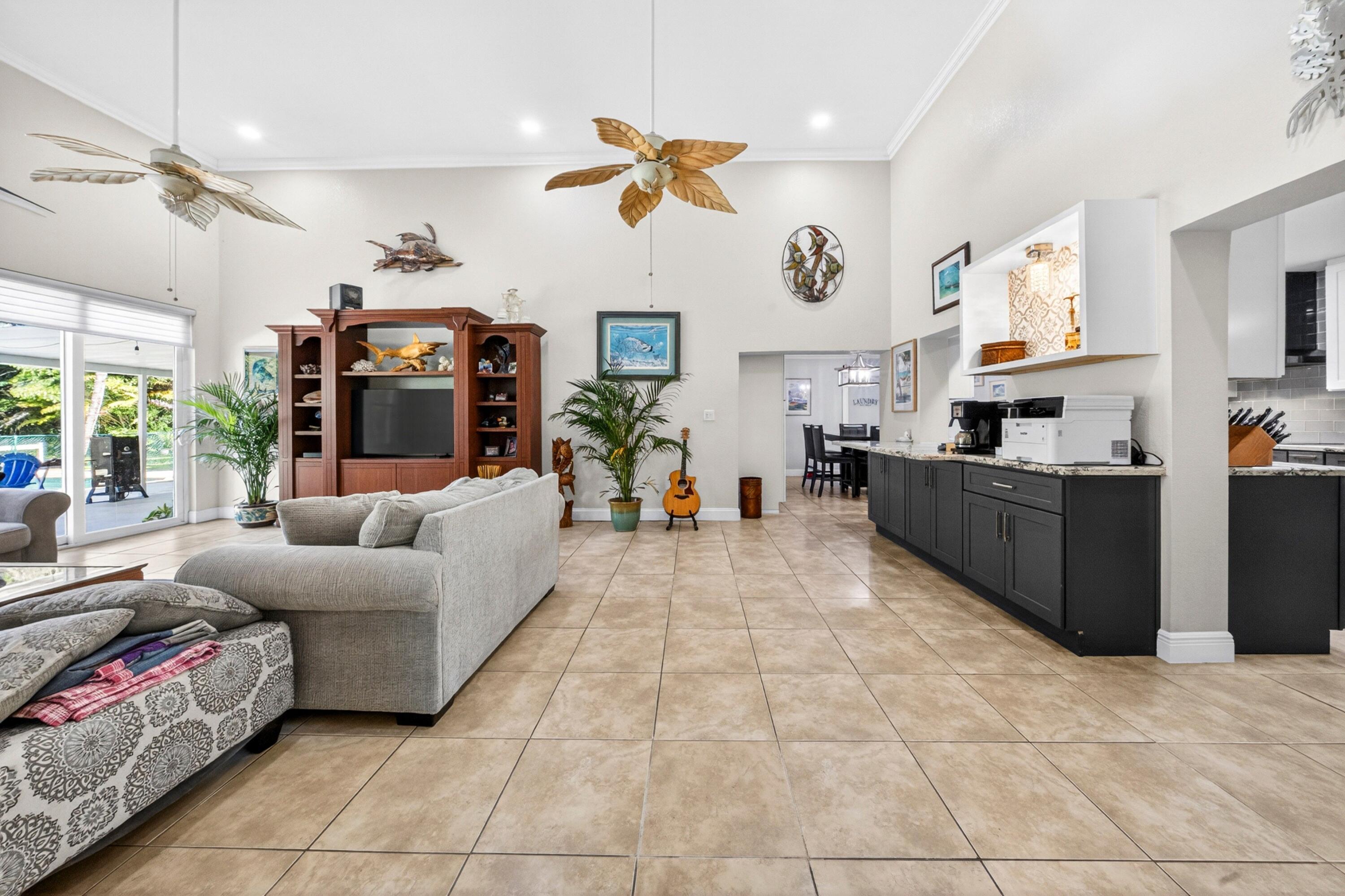 D & M ACRES - Residential