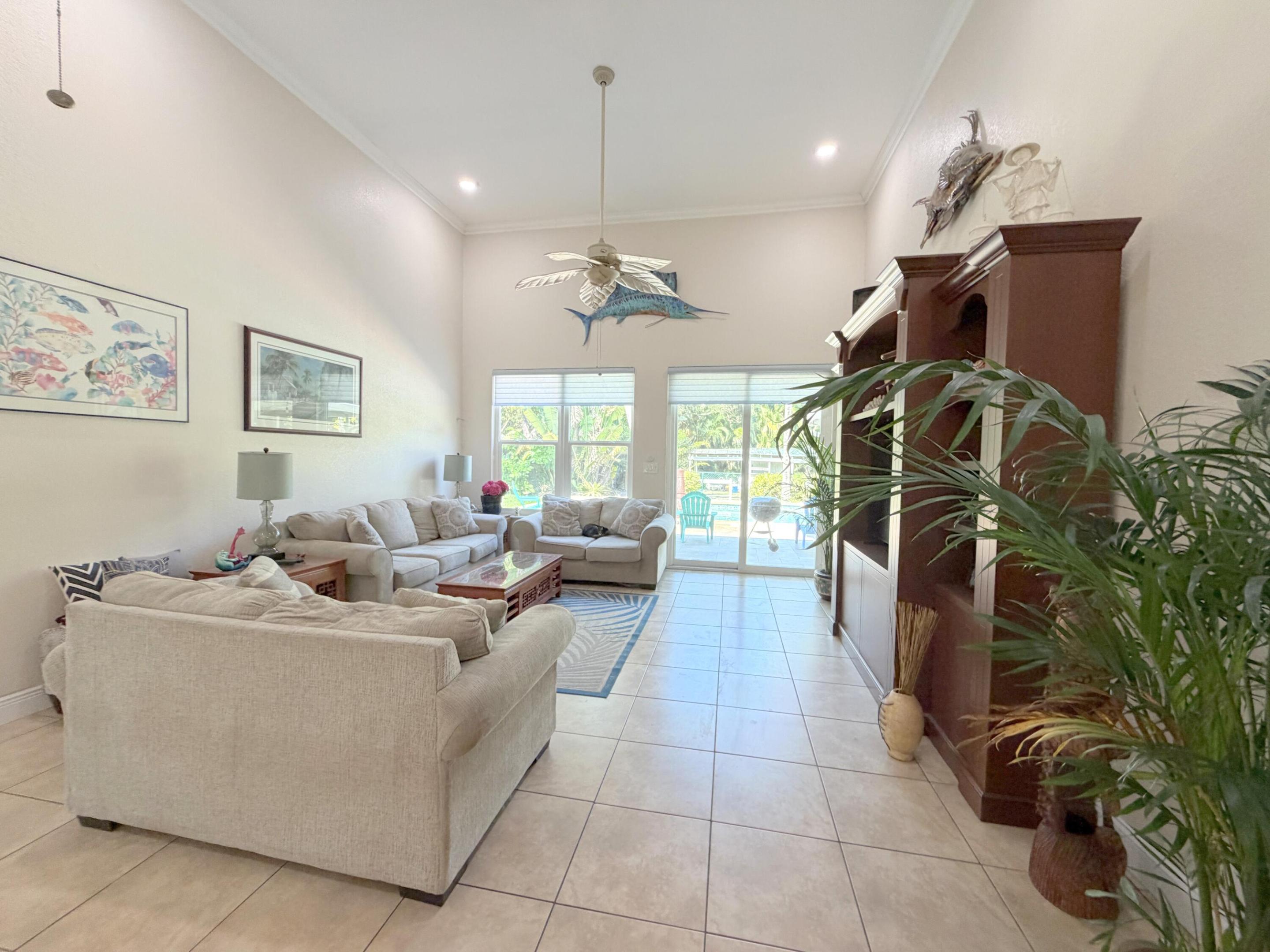D & M ACRES - Residential