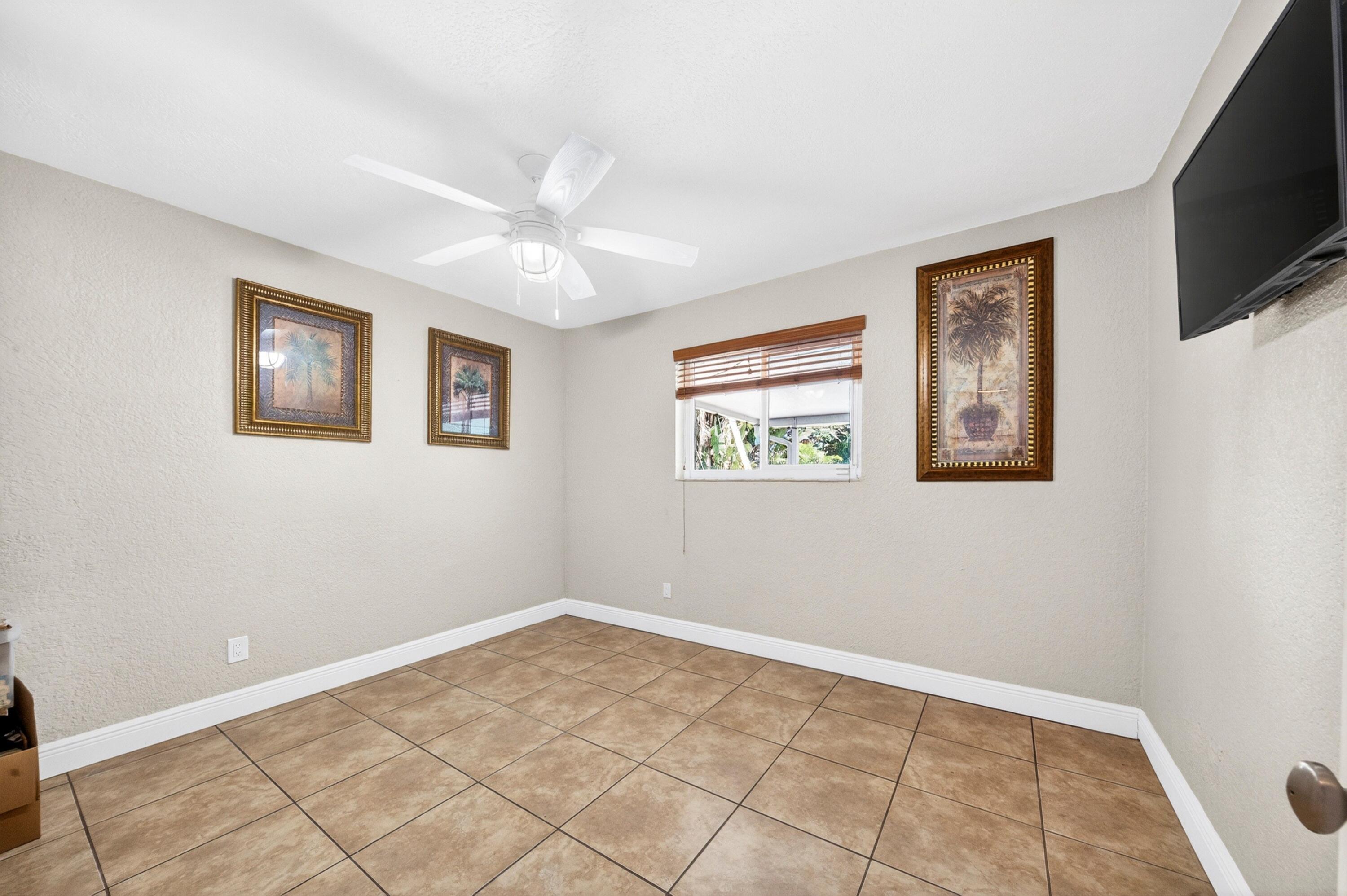 D & M ACRES - Residential