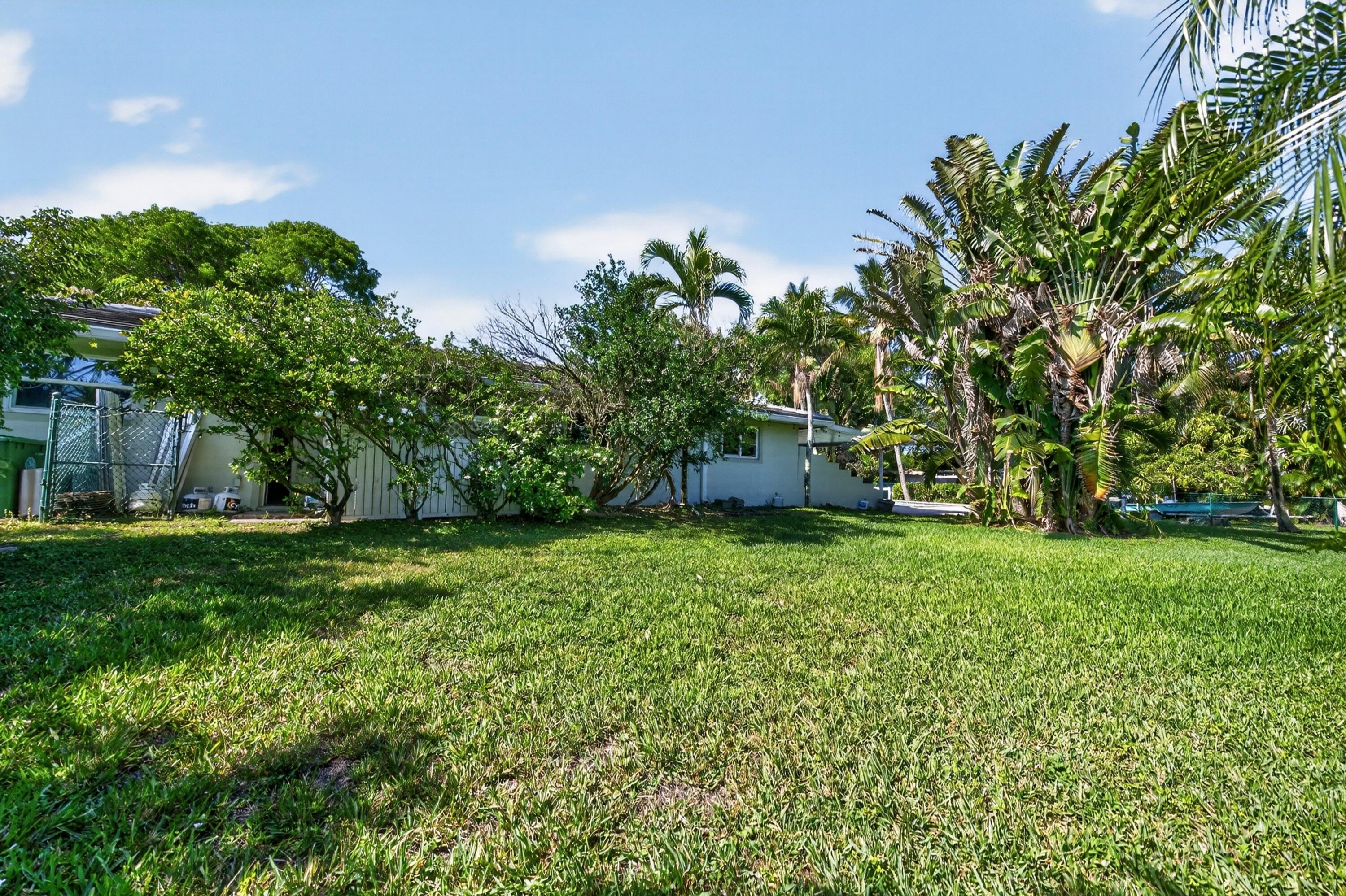 D & M ACRES - Residential