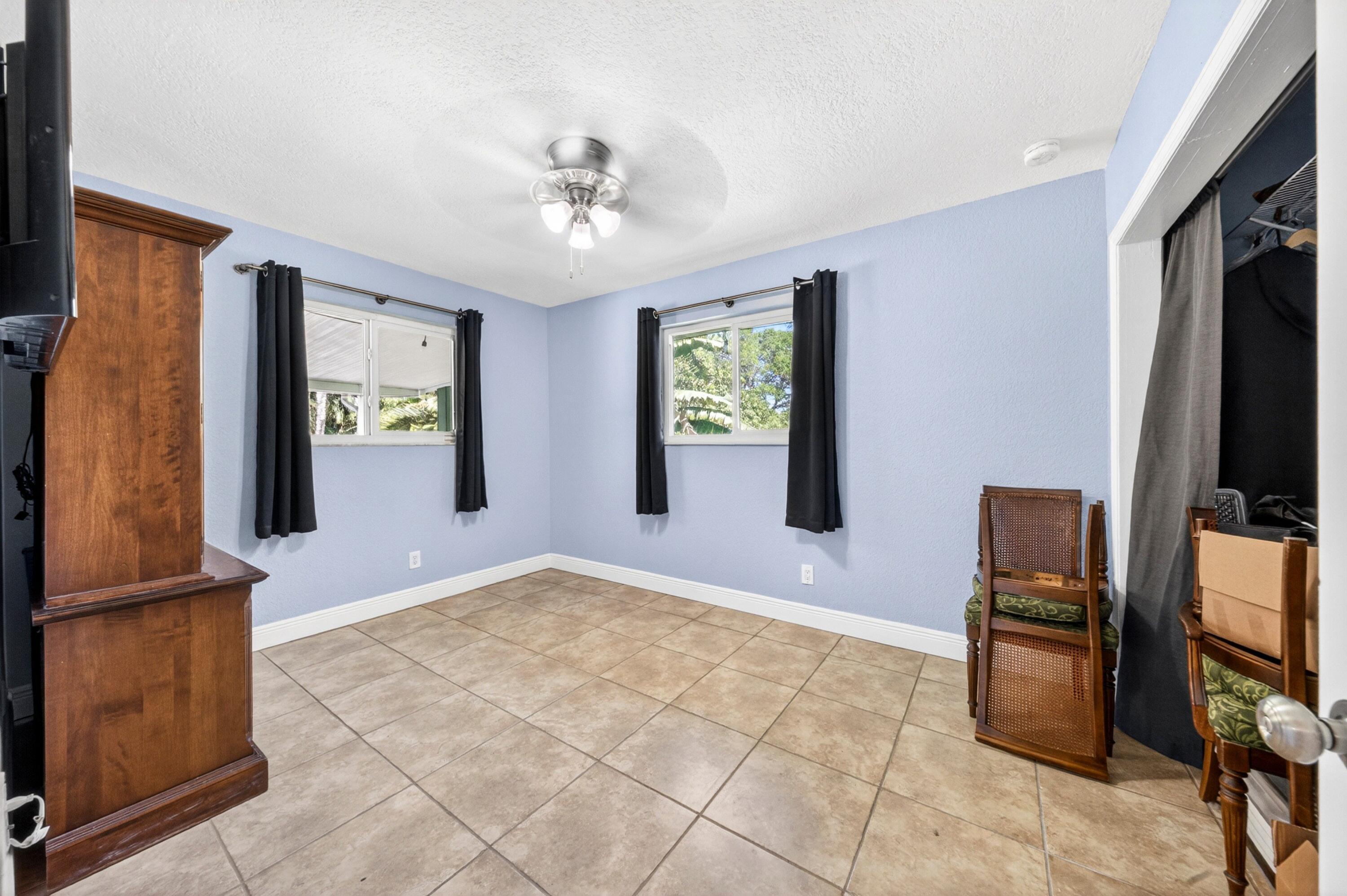 D & M ACRES - Residential