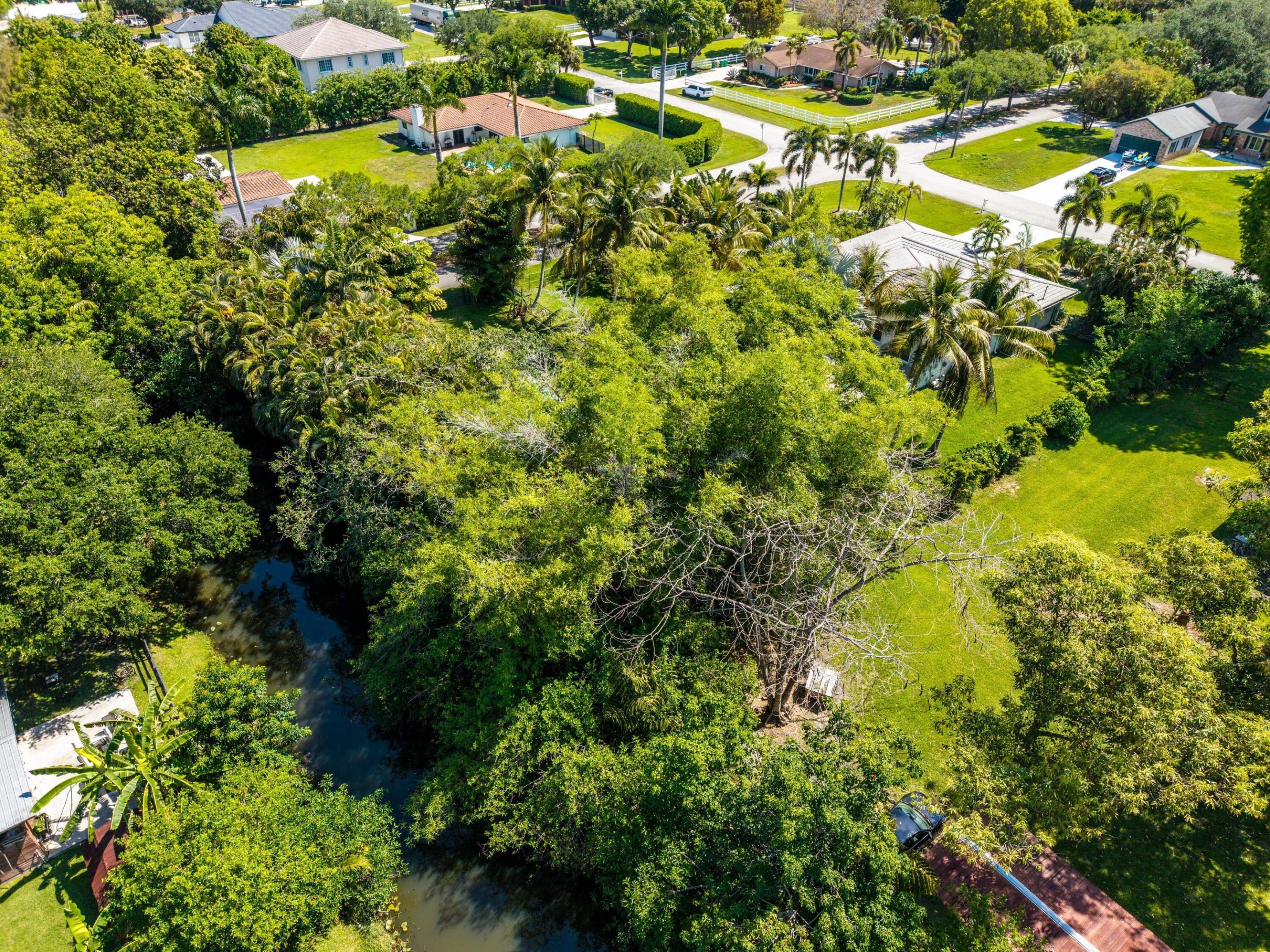 D & M ACRES - Residential