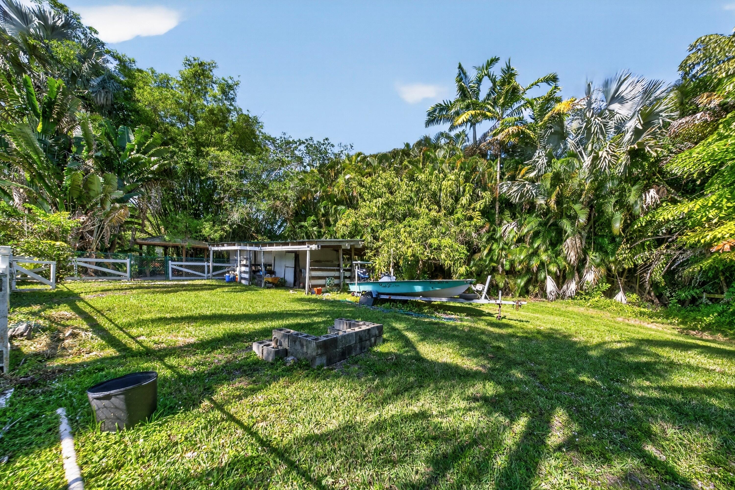 D & M ACRES - Residential