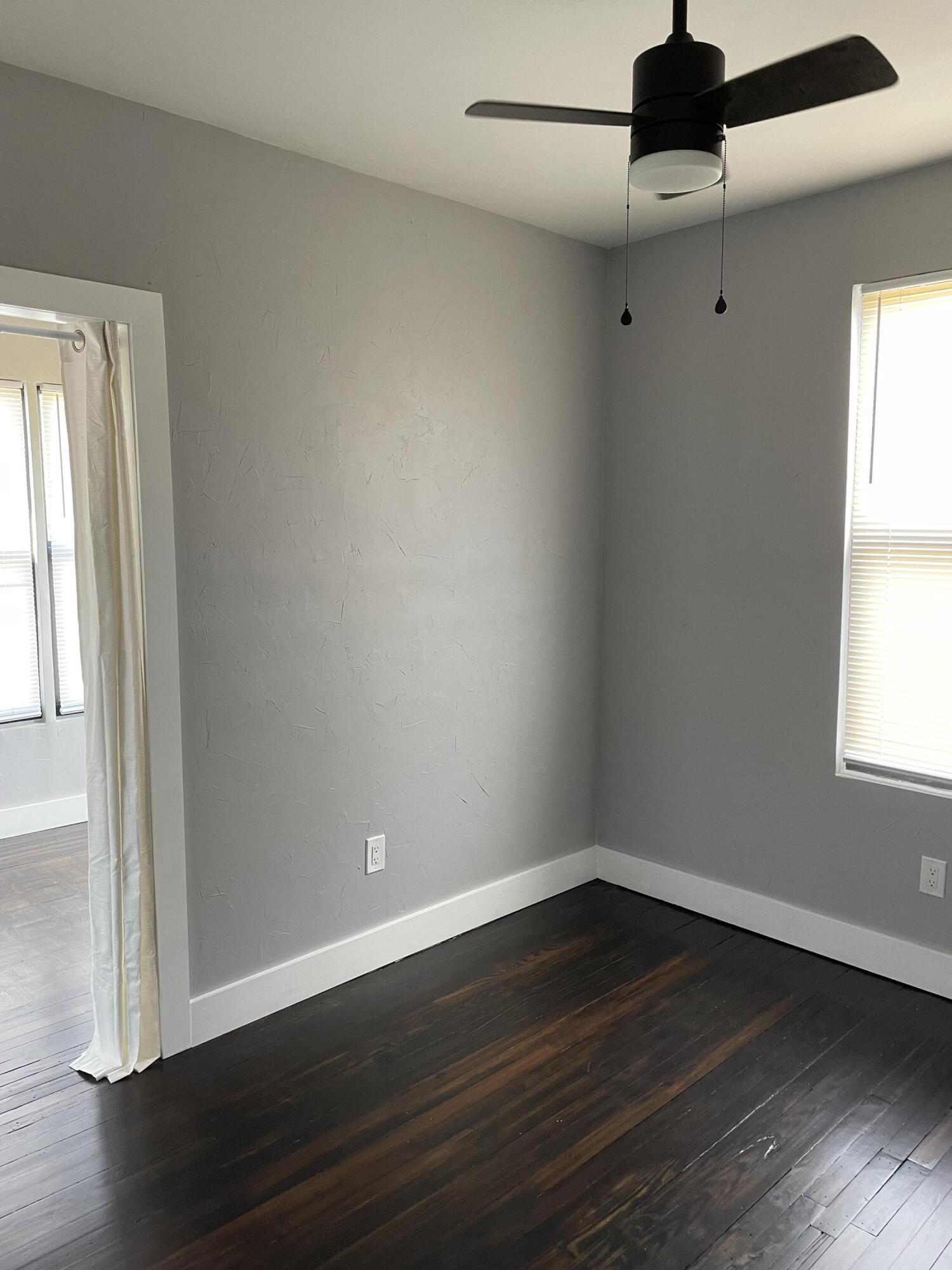 PALM BEACH NORTH - Residential Lease