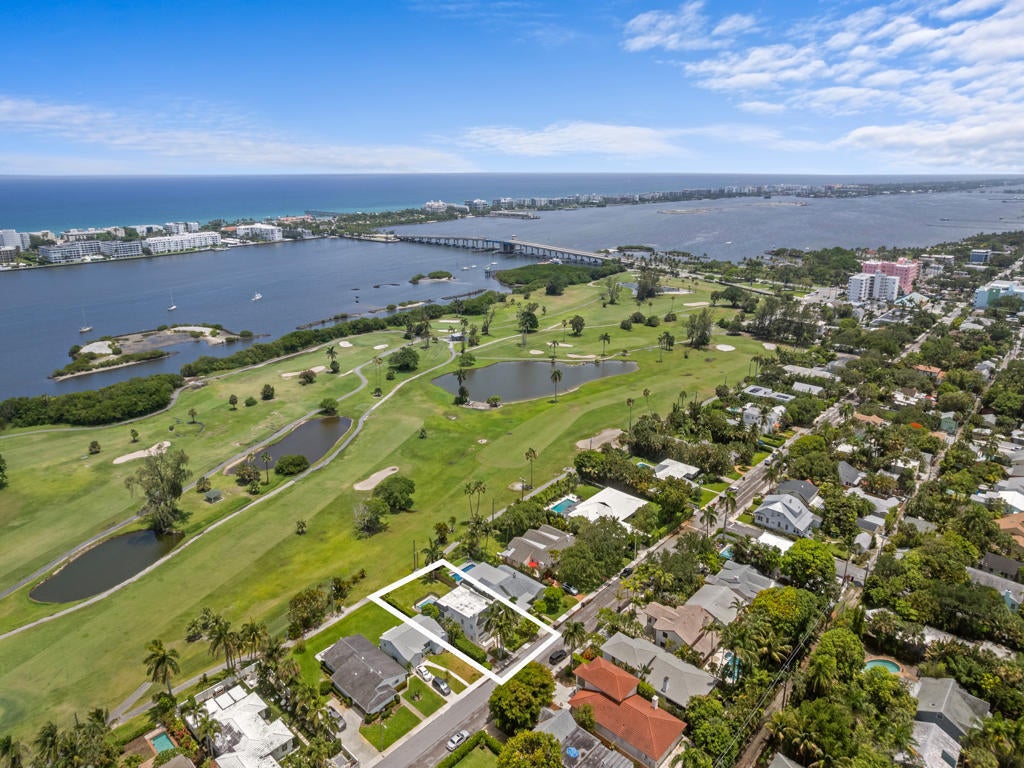 Photo of 422 N Lakeside Drive, Lake Worth Beach, FL 33460 (MLS # B26037253)