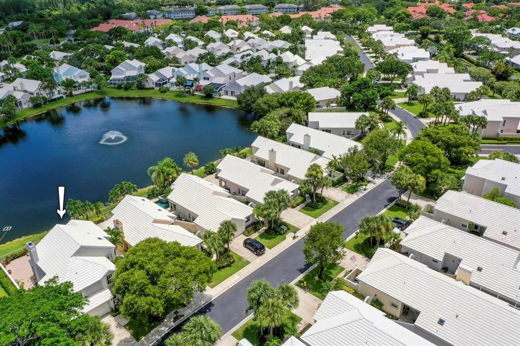 Photo of 62 Dorchester Circle, Palm Beach Gardens, FL 33418 (MLS # R10818685)