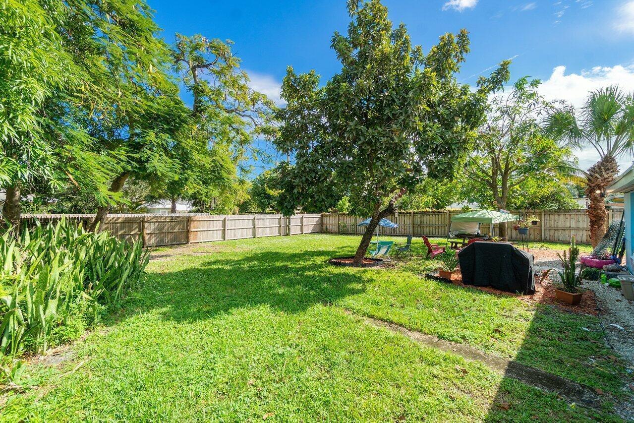 LINNS ADD TO OSCEOLA PARK - Residential Lease