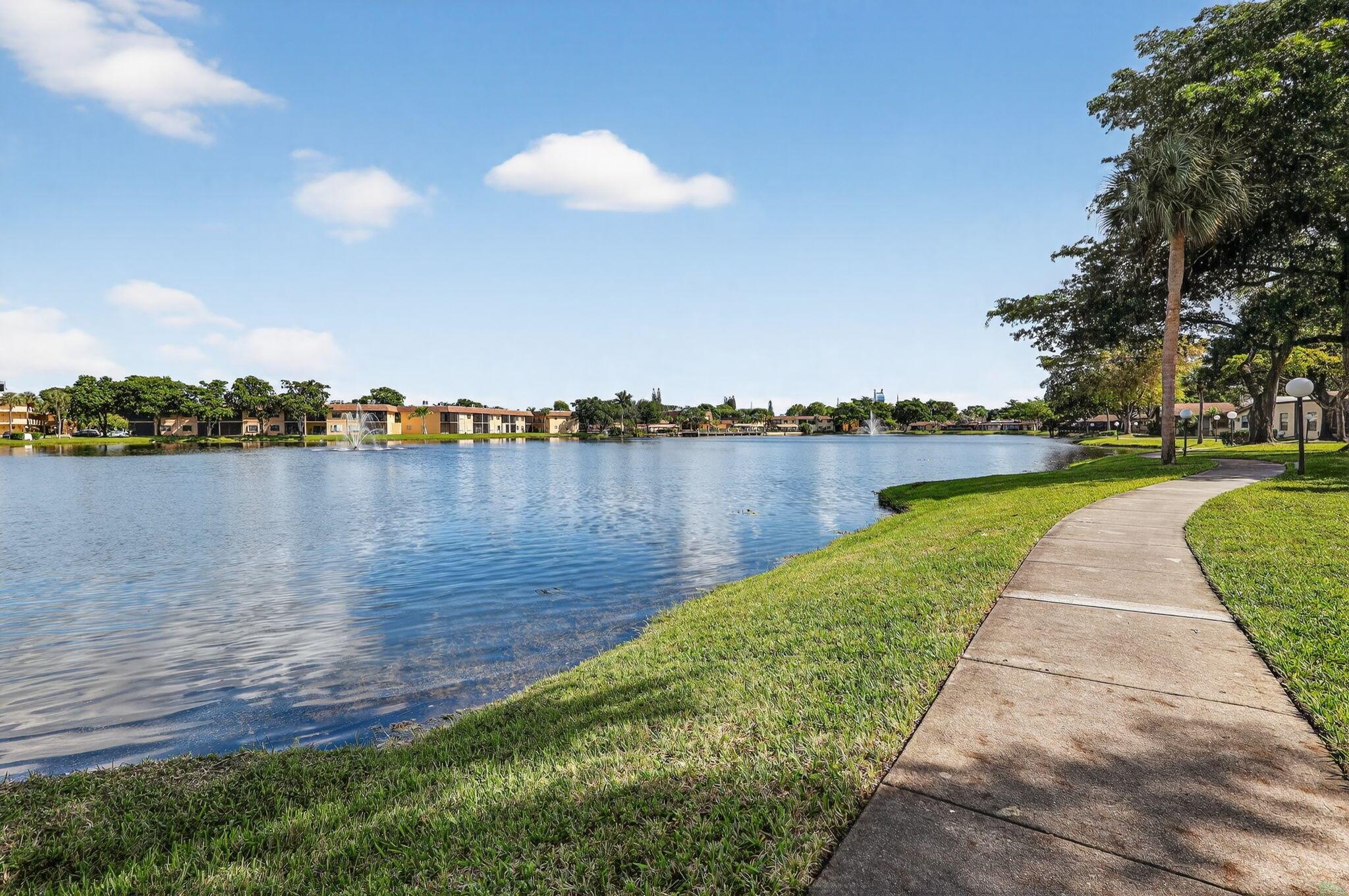 VILLAS AT CARRIAGE HILLS - Residential