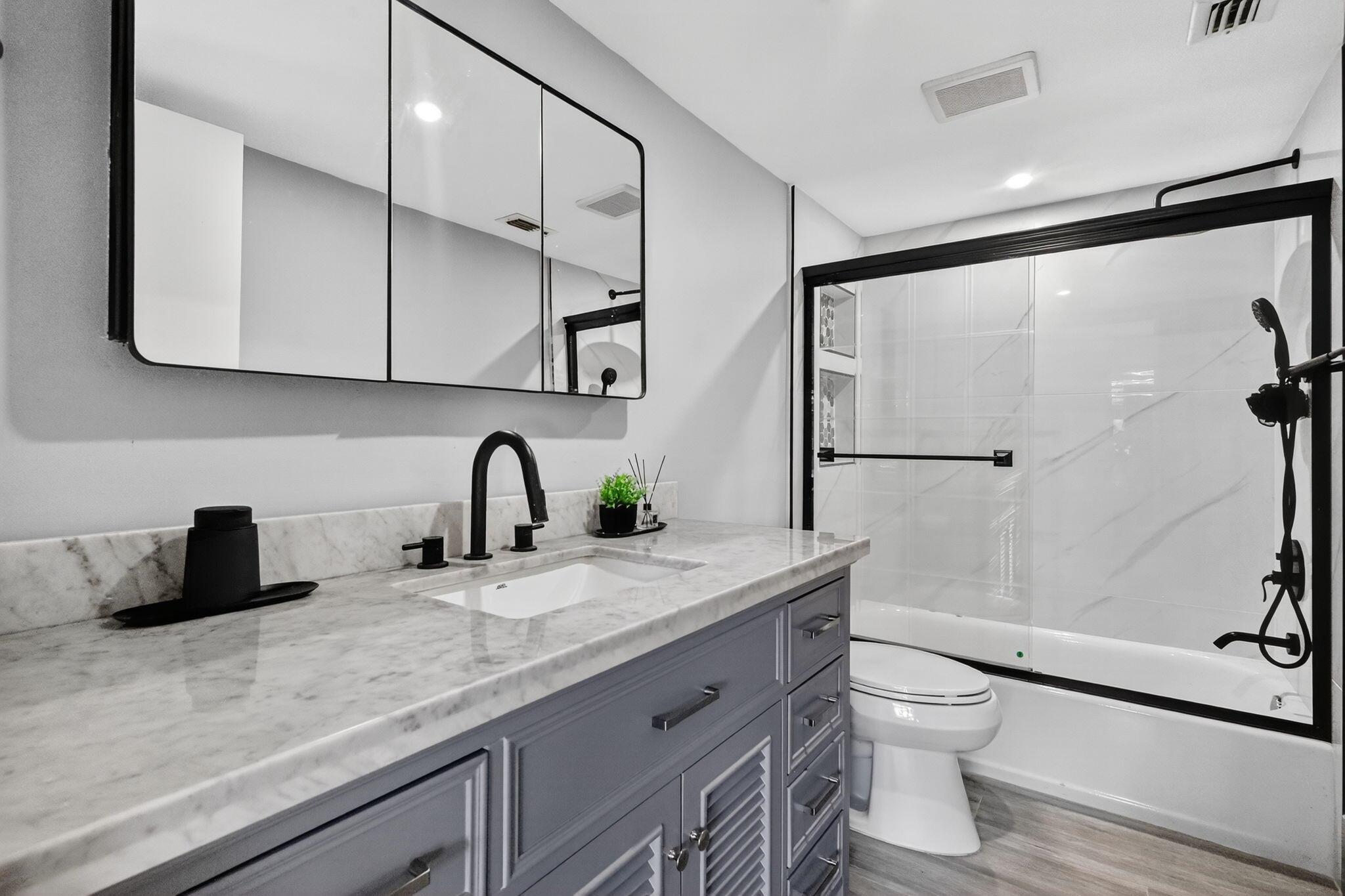 VILLAS AT CARRIAGE HILLS - Residential