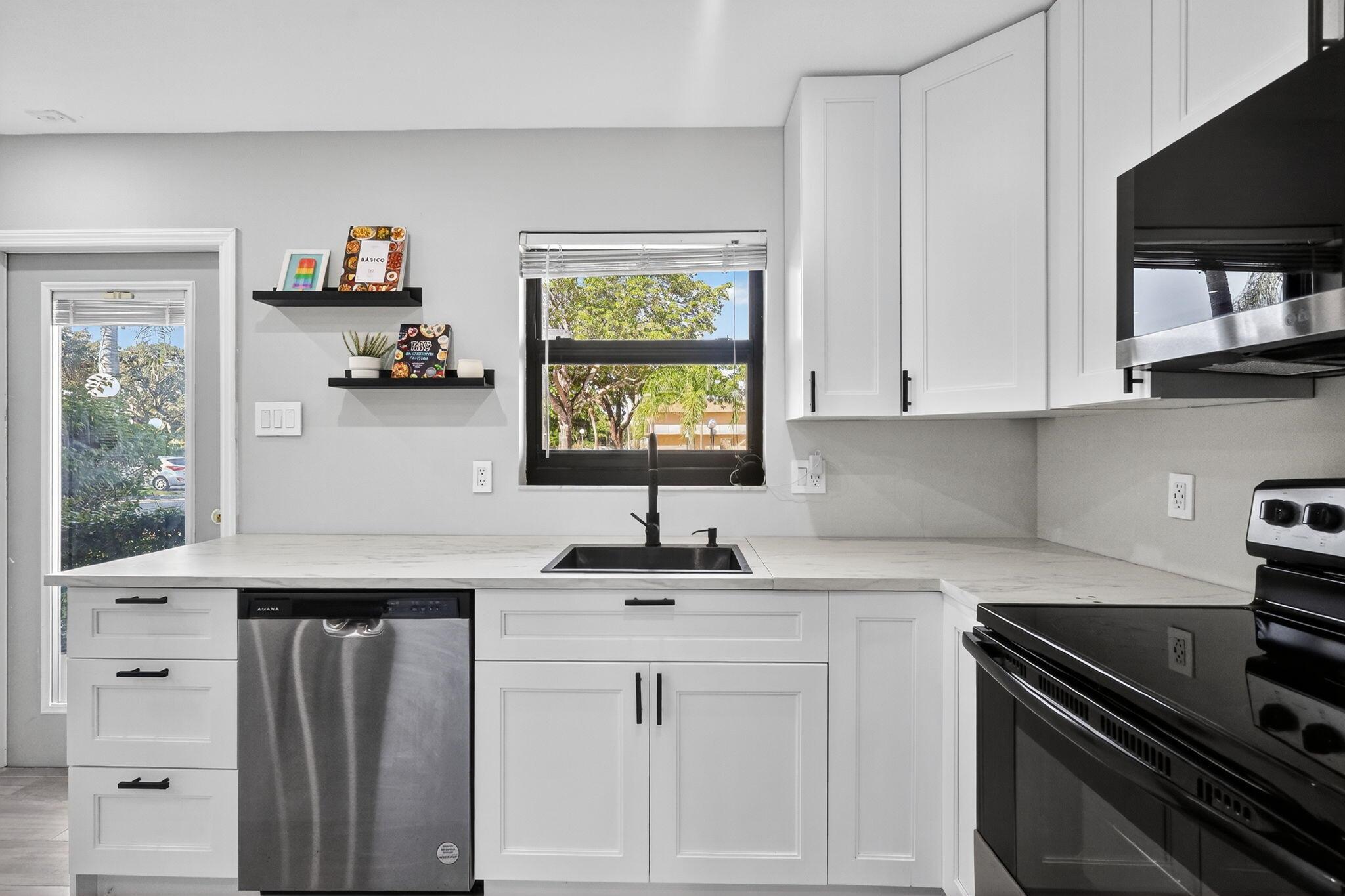VILLAS AT CARRIAGE HILLS - Residential
