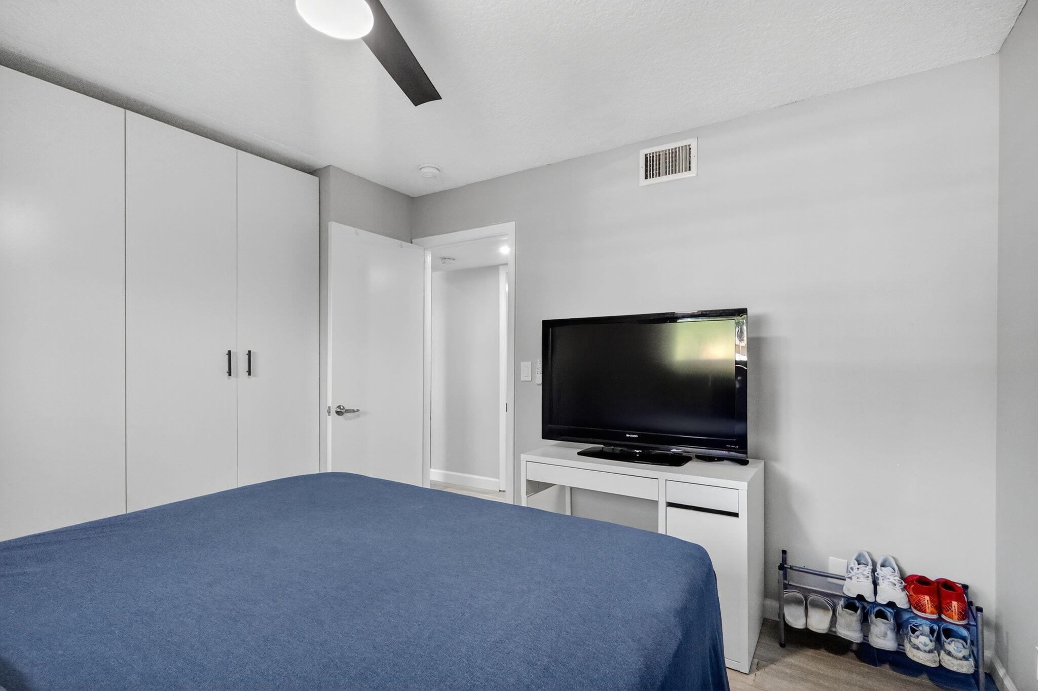 VILLAS AT CARRIAGE HILLS - Residential