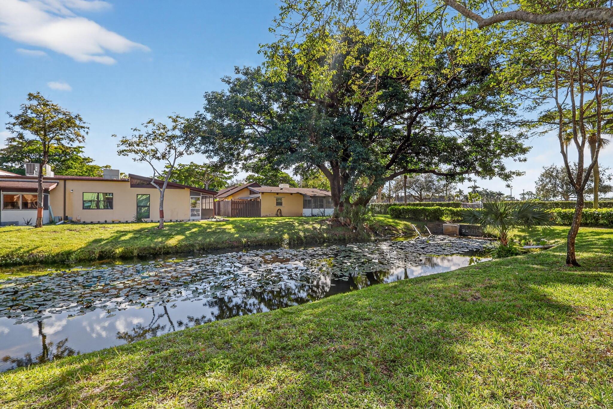 VILLAS AT CARRIAGE HILLS - Residential
