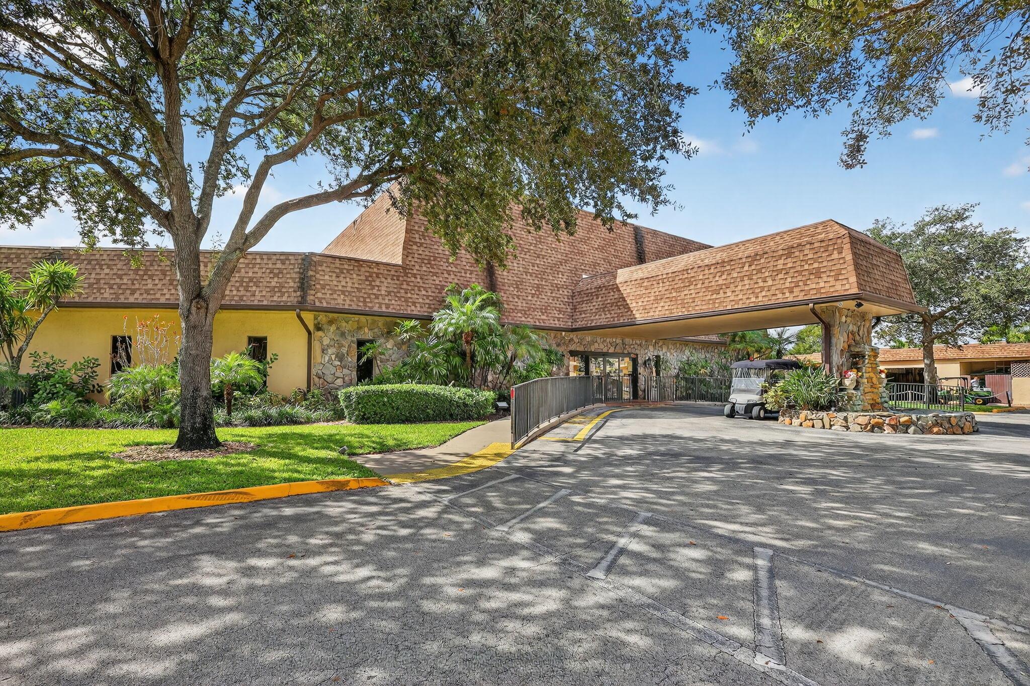 VILLAS AT CARRIAGE HILLS - Residential