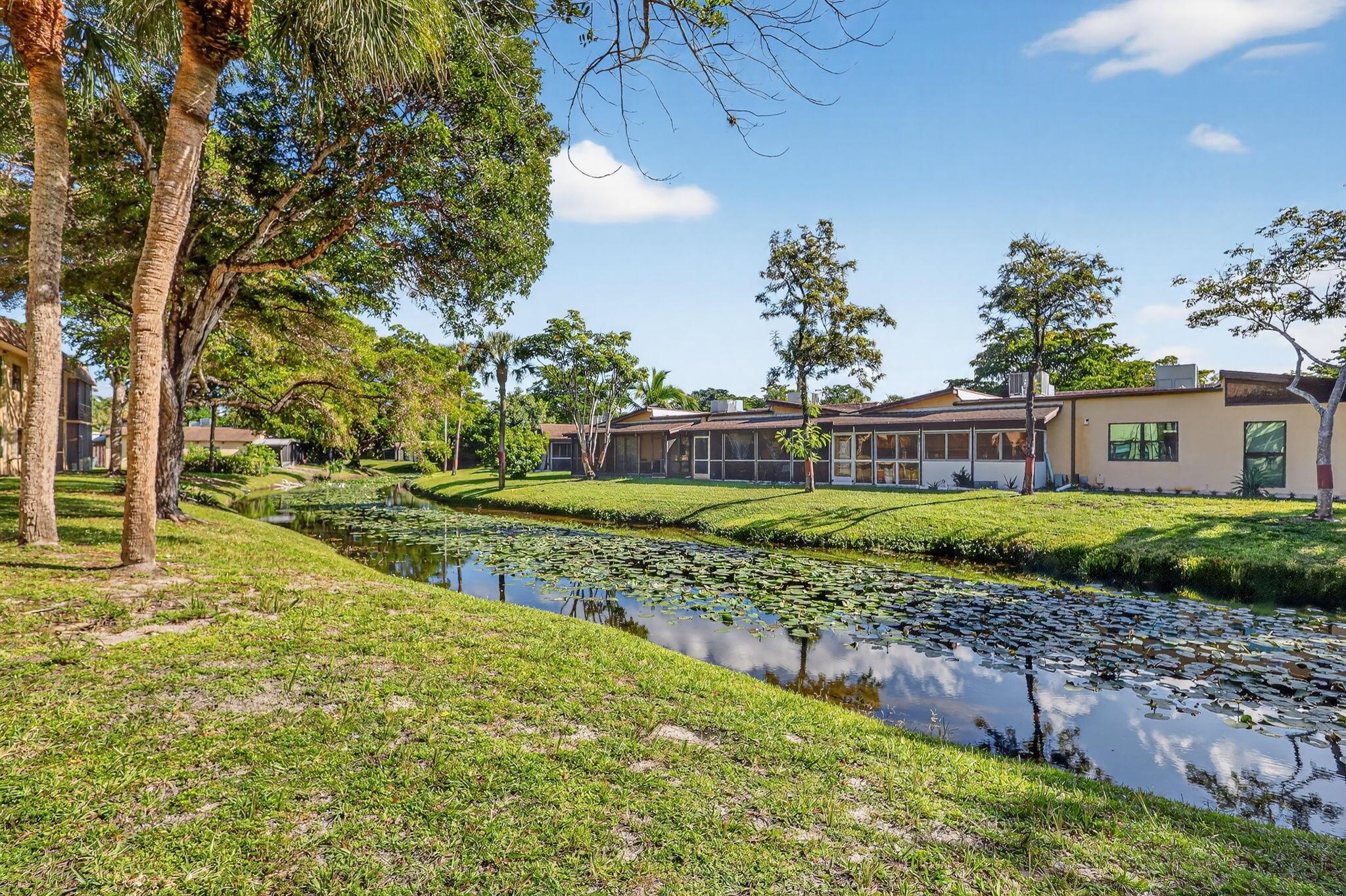 VILLAS AT CARRIAGE HILLS - Residential