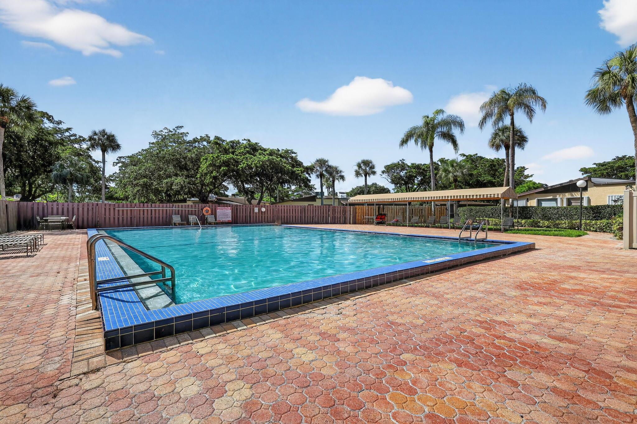 VILLAS AT CARRIAGE HILLS - Residential