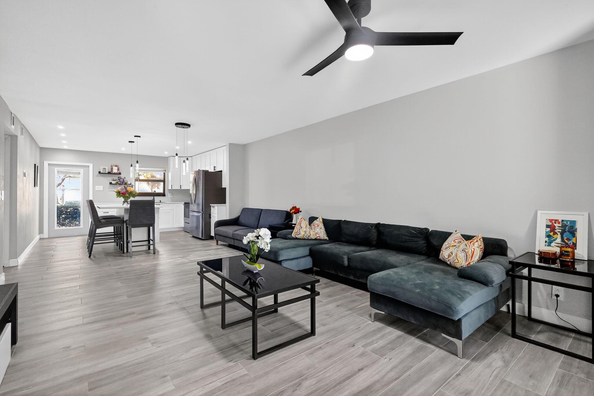 VILLAS AT CARRIAGE HILLS - Residential