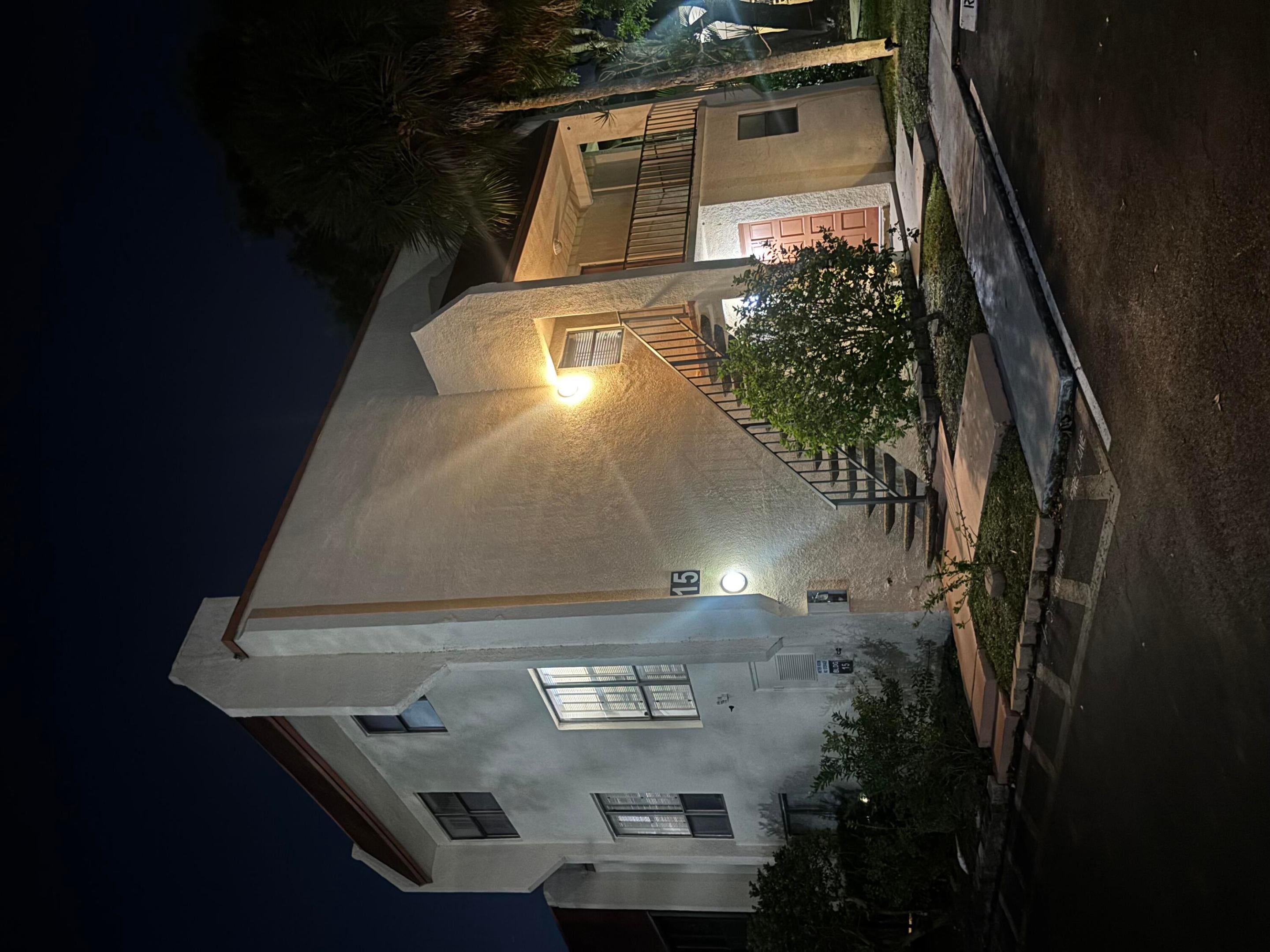 301 N PINE ISLAND Road 254
