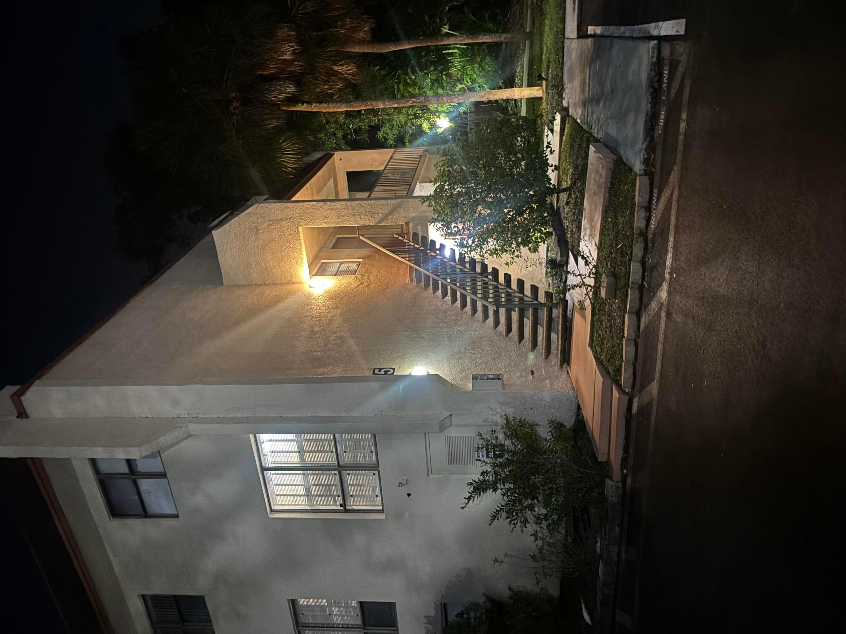 301 N PINE ISLAND Road 254
