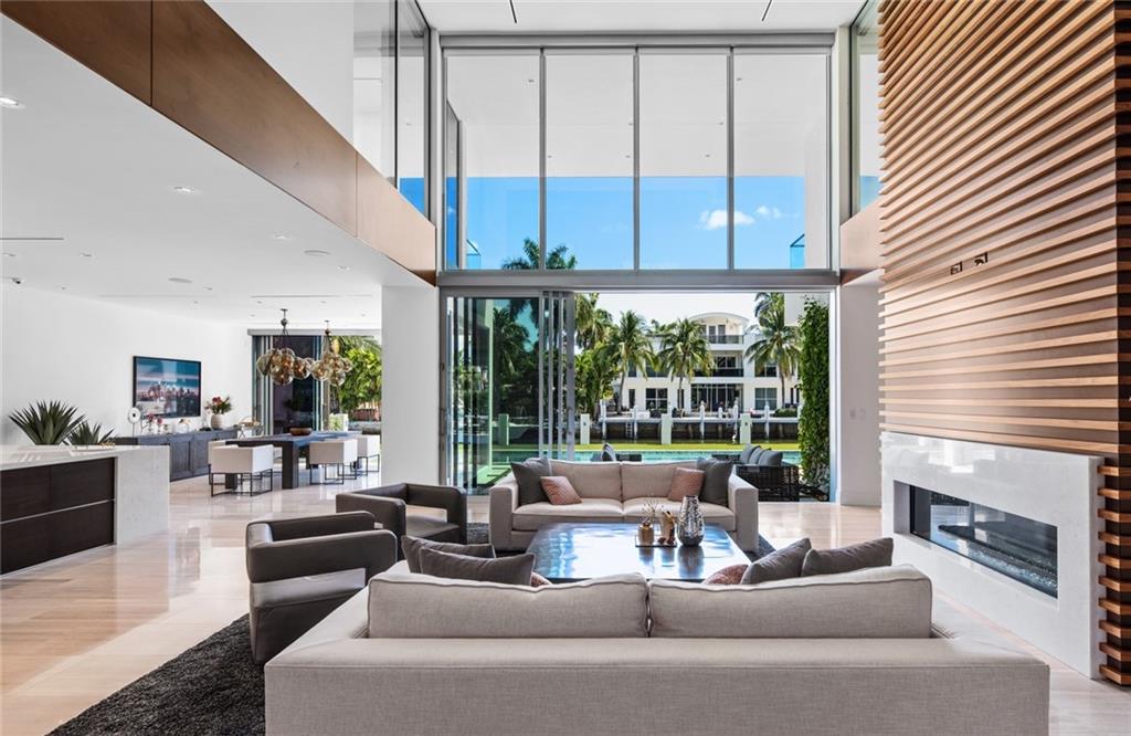 Las Olas - Residential