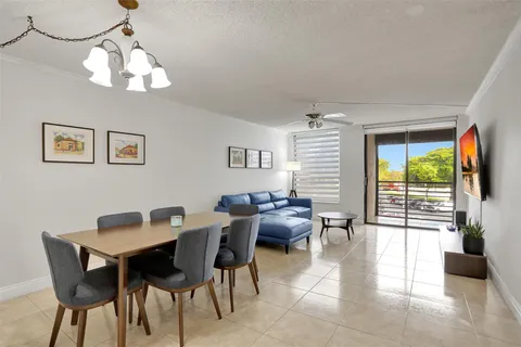 6301 N University Dr Unit 319, Tamarac, FL 33321 - MLS#: F10424492