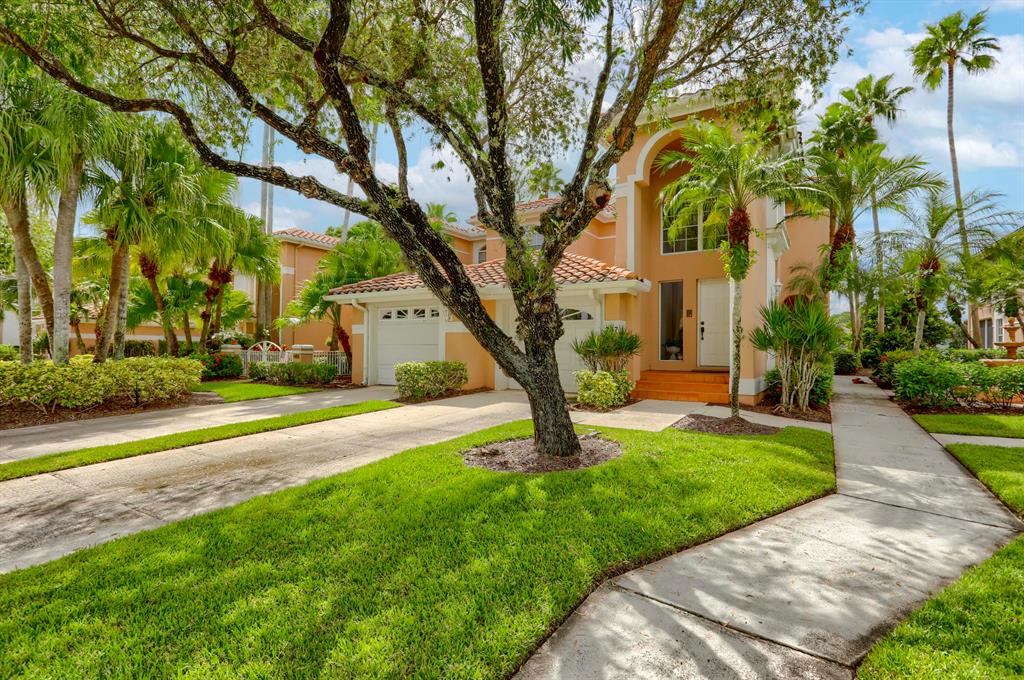 Photo of 247 Legendary Circle, Palm Beach Gardens, FL 33418 (MLS # R10747849)