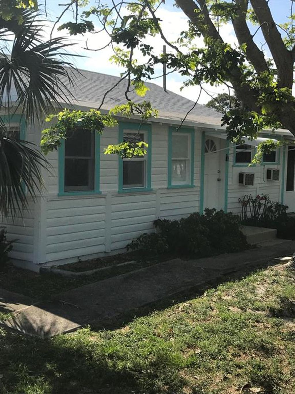 Photo of 4649 SE May Avenue, Stuart, FL 34997 (MLS # R10719103)