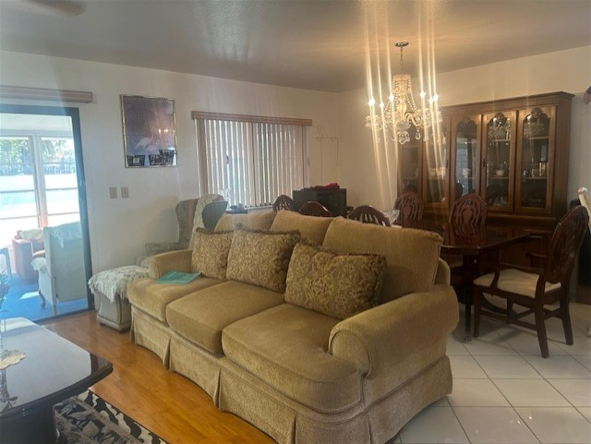 6639 Kenwood Dr