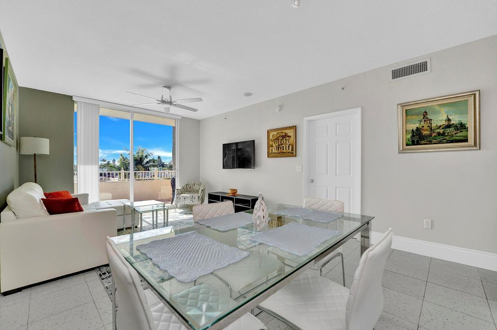 Photo of 100 NE 6th 203 Street #203, Boynton Beach, FL 33435 (MLS # R11078885)