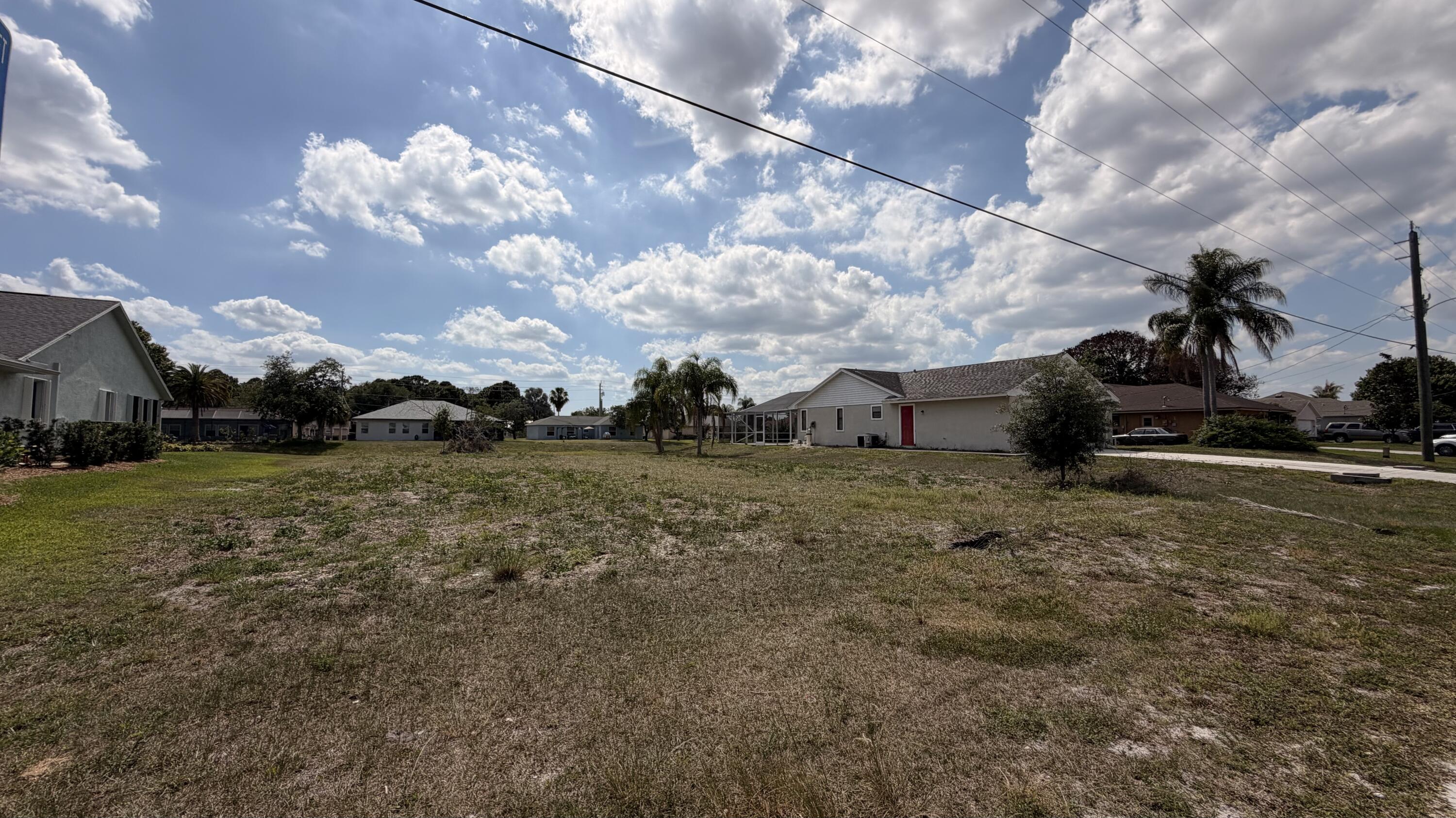 2532 SW Monterrey Lane
