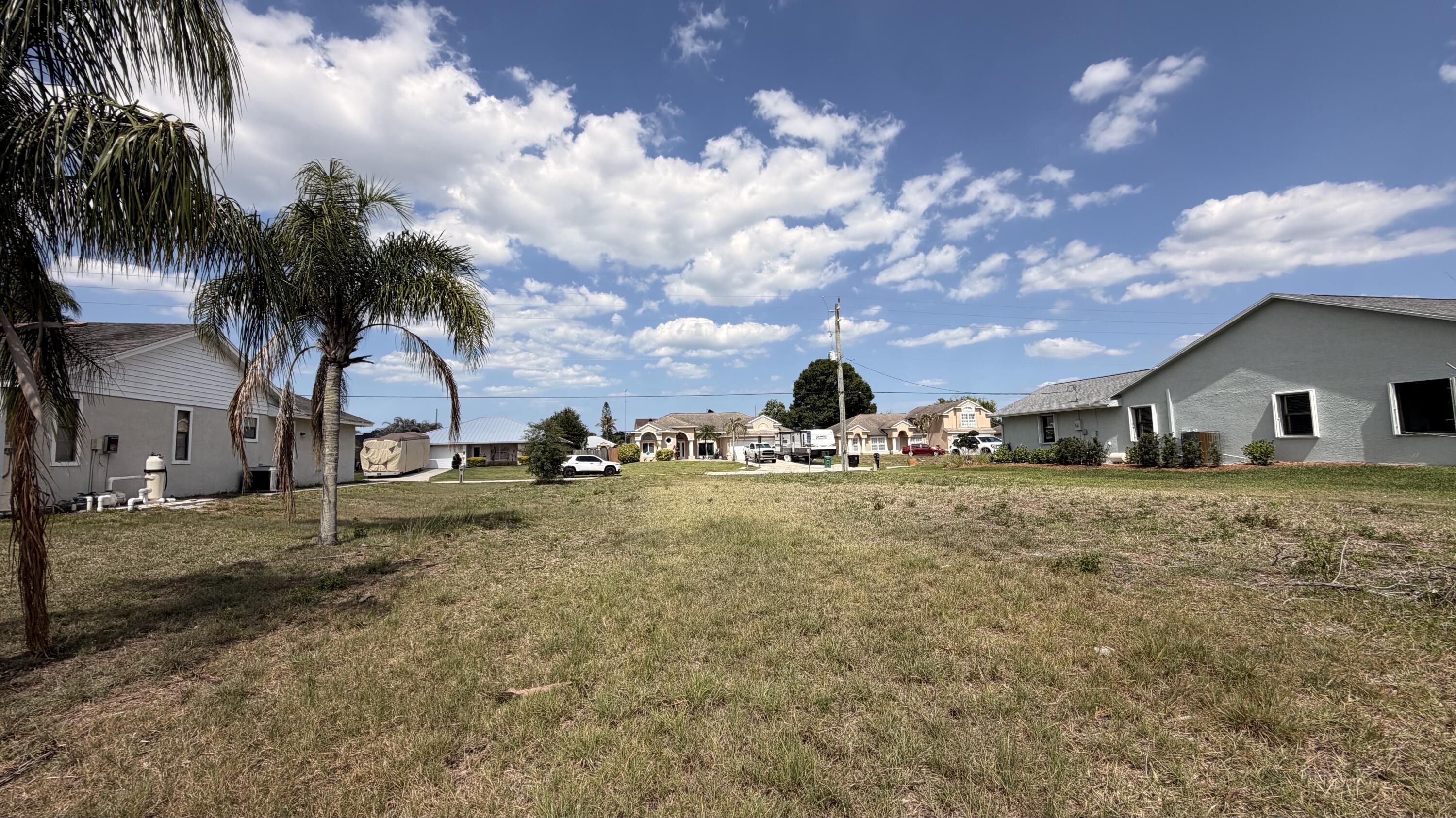 PORT ST LUCIE SECTION 5 - Land