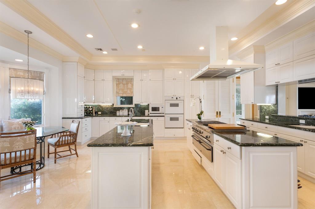 SIMMONS CAY - Residential