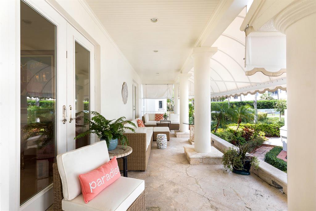 SIMMONS CAY - Residential