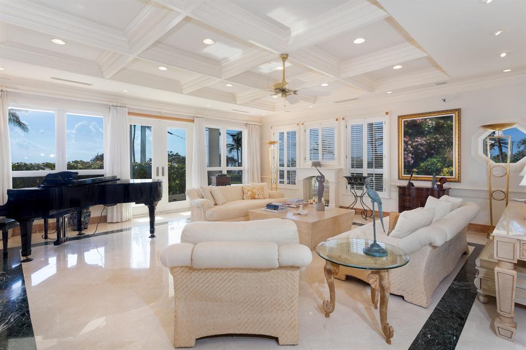 SIMMONS CAY - Residential