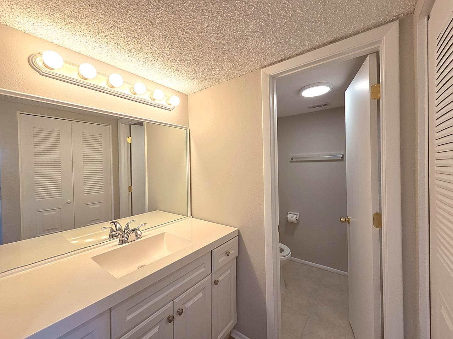 MIDPORT PLACE I, A CONDOMINIUM - Residential