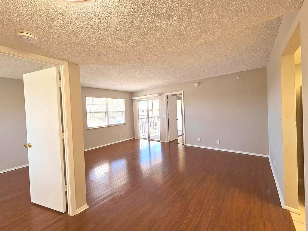 MIDPORT PLACE I, A CONDOMINIUM - Residential