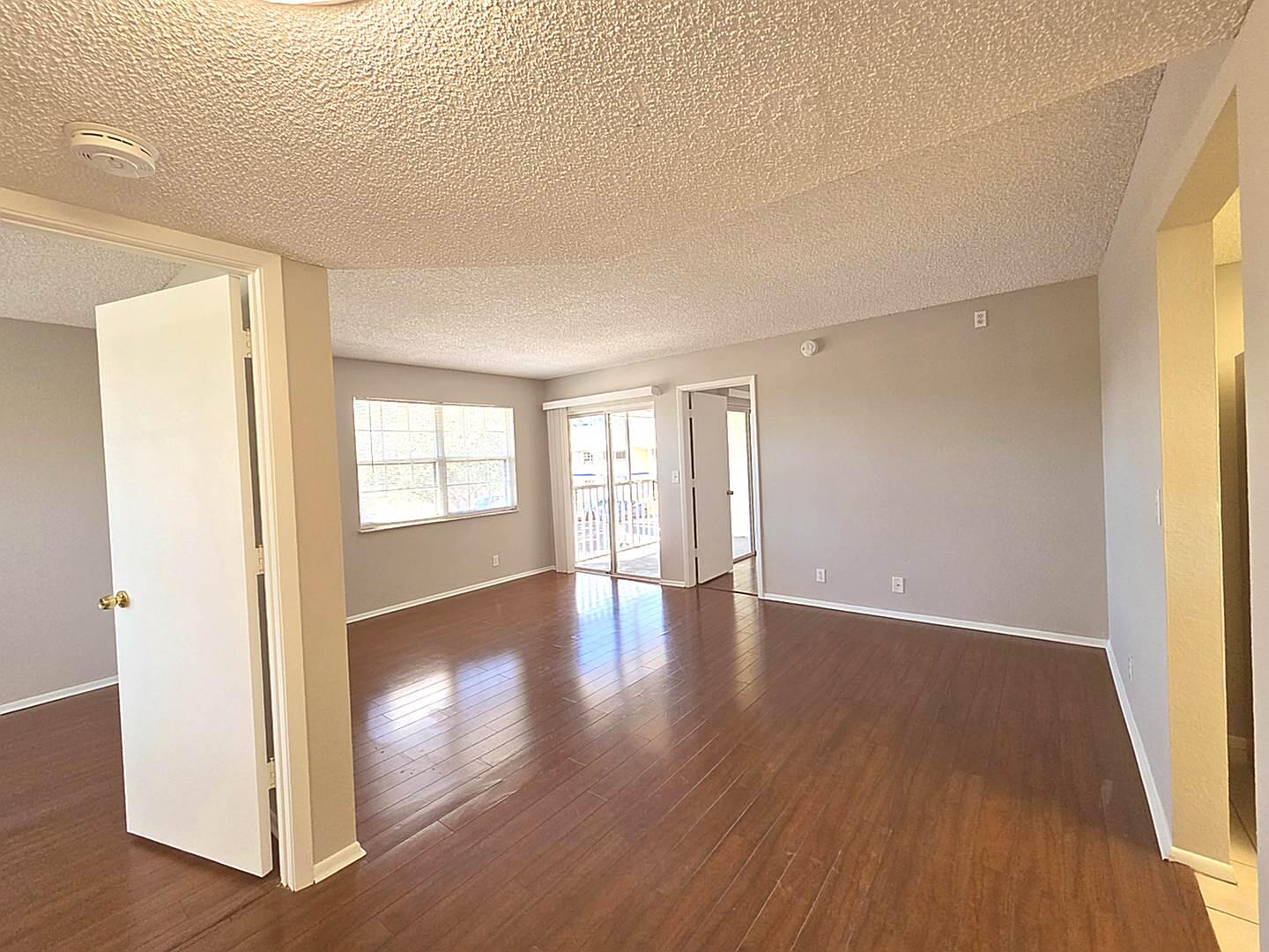 1524 SE Royal Green Circle Q-202